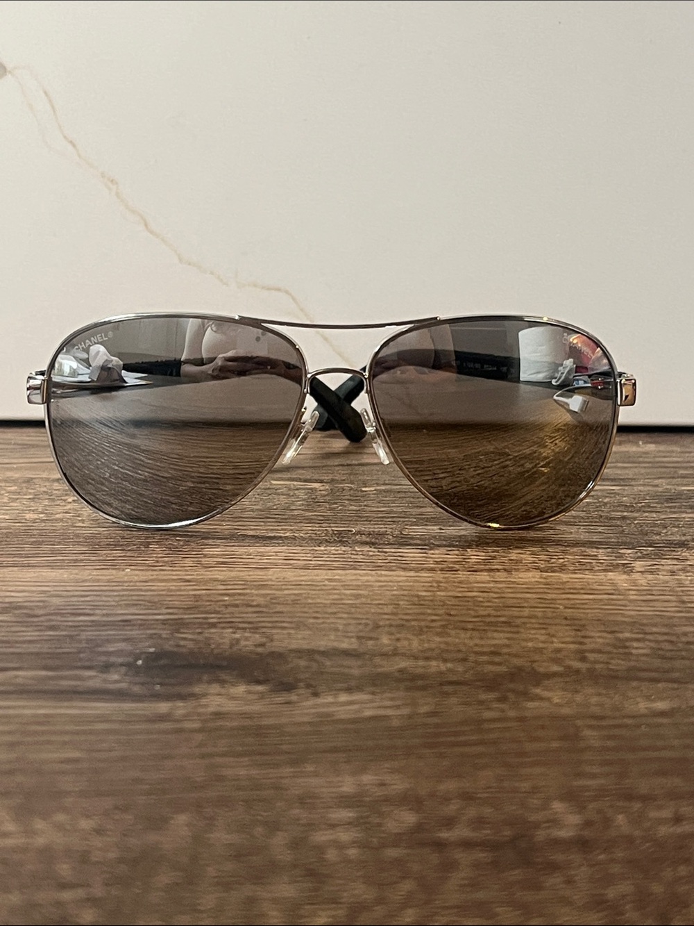 Authentic CHANEL Silver with Silver mirror Lenses & quilted jeans temples 4207